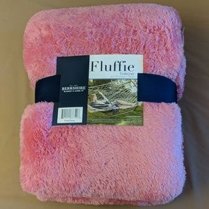 Super Fluffy Berkshire Blanket Faux Fur Throw